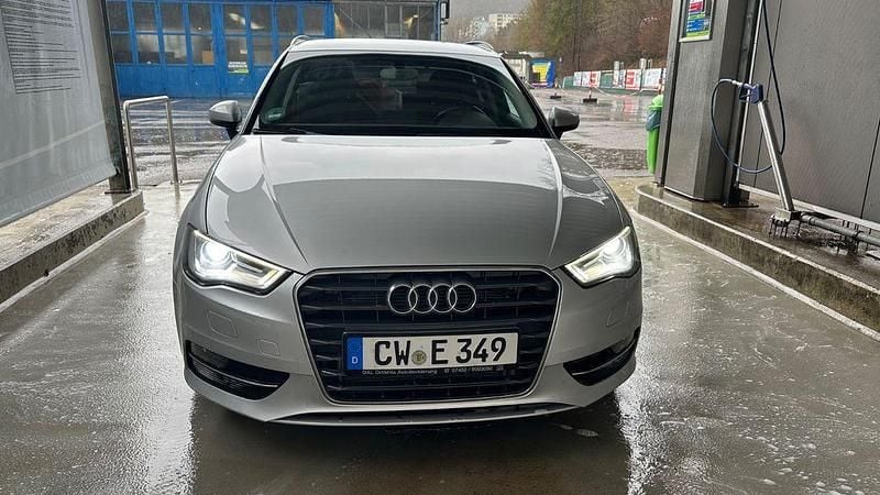 Gebraucht Audi A3 Ambiente 150 PS (110 kW) 2014 Silber Limousine