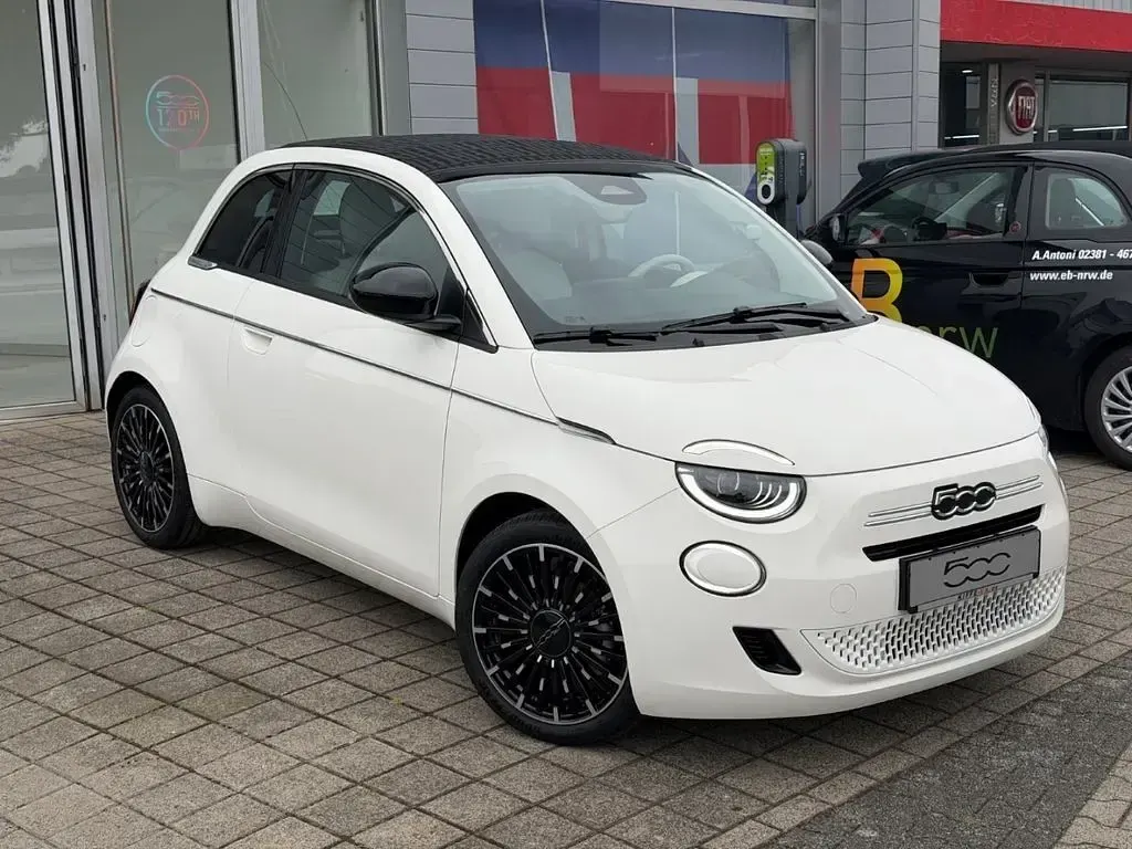 Neu Fiat 500C La Prima 65 PS (47 kW) 2026 Ice weiß Cabrio