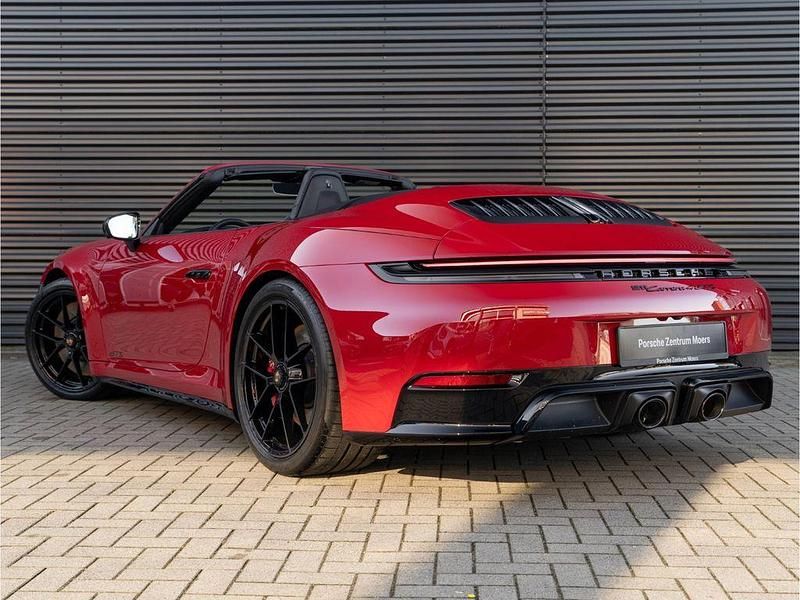 Neu Porsche 911 Carrera GTS 541 PS (397 kW) 2025 Rot Cabrio
