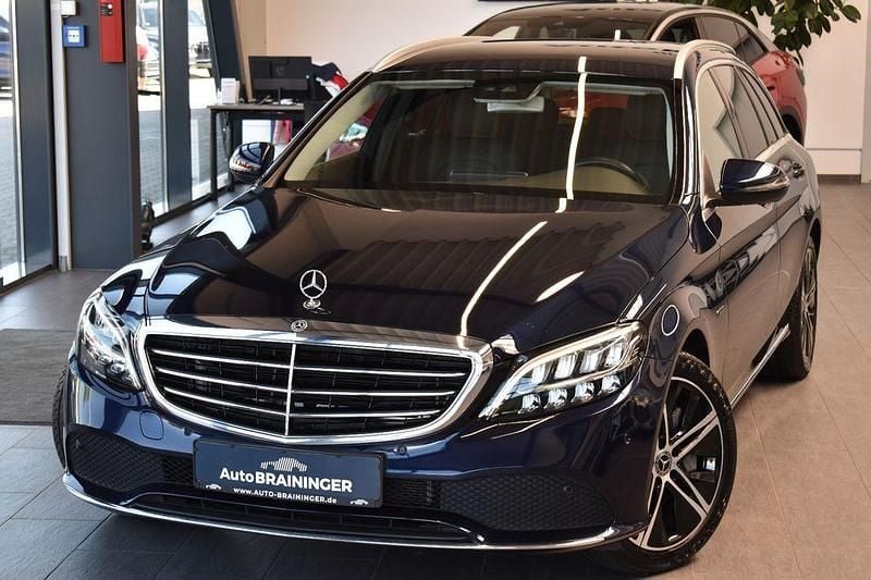 Blau Gebraucht 2020 Mercedes C300e Exclusive Limousine | 24.950 € (Guter Preis) - Bild 1/4