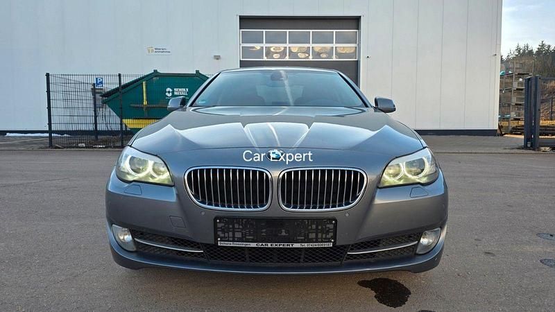 Gebraucht BMW 525 Performance 204 PS (150 kW) 2010 Grau Limousine