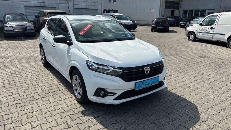 Weiß Gebraucht 2021 Dacia Sandero Essentiel Kleinwagen | 9.900 € (Superpreis) - Bild 1/4