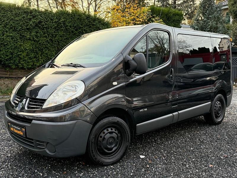 Gebraucht Renault Trafic 114 PS (83 kW) 2012 Schwarz Van / Kleinbus