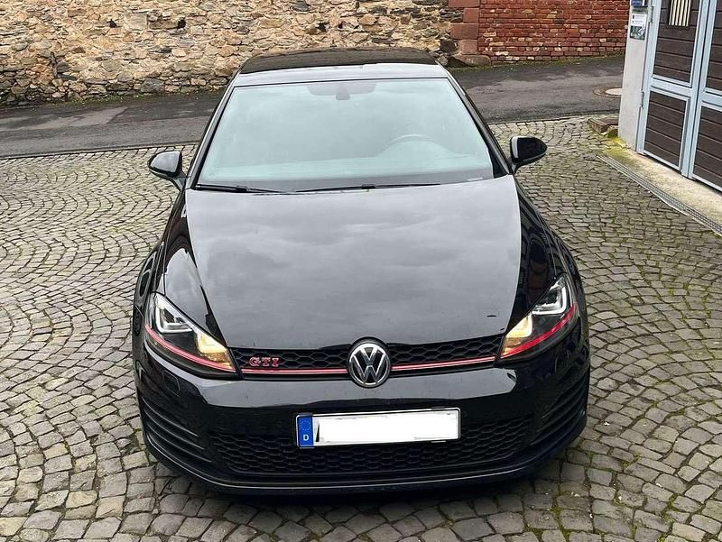 Schwarz Gebraucht 2016 VW Golf VII GTI Limousine | 19.500 € (Fairer Preis) - Bild 1/4