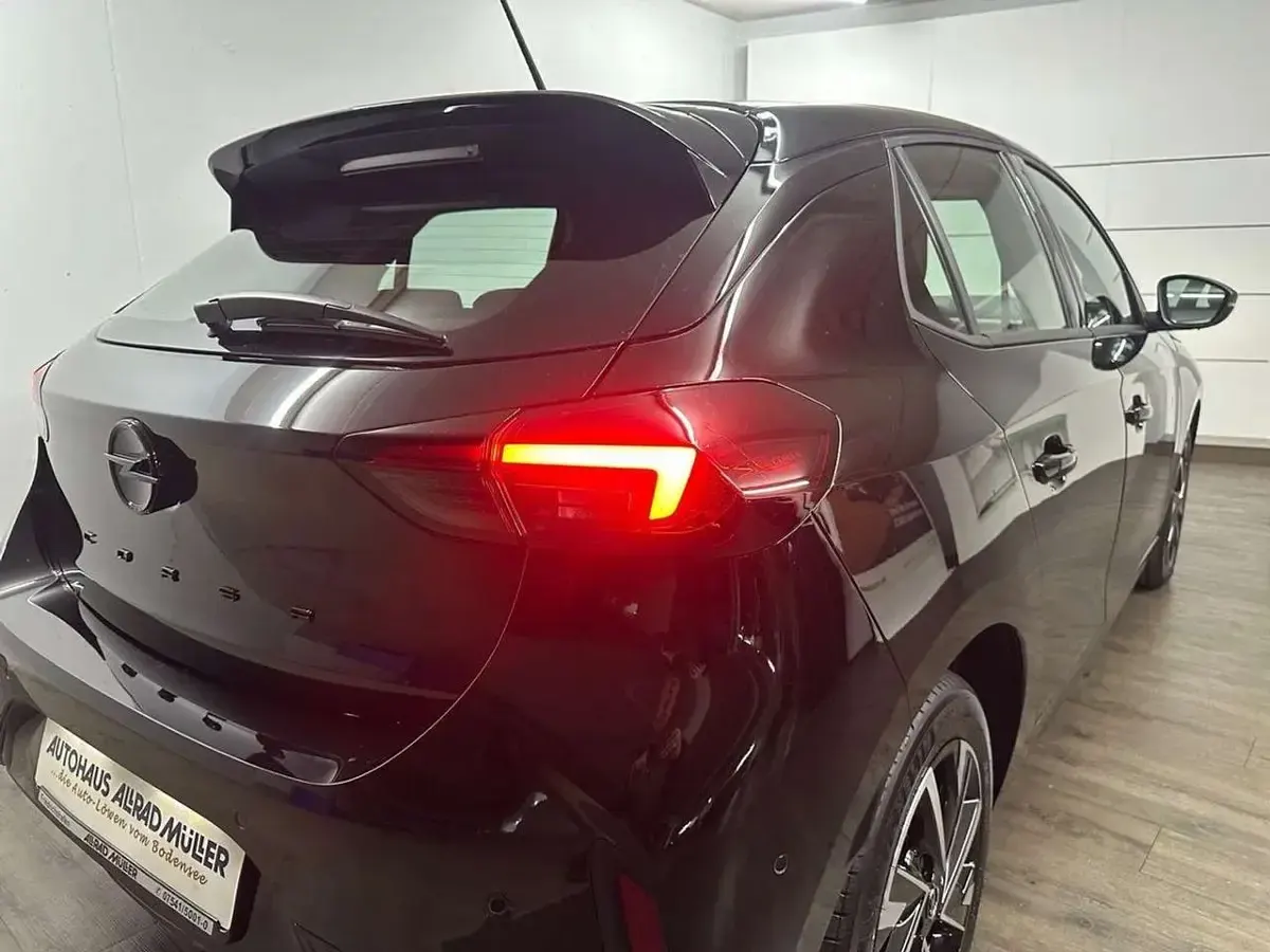 Gebraucht Opel Corsa 101 PS (74 kW) 2025 Karbon schwarz Kleinwagen