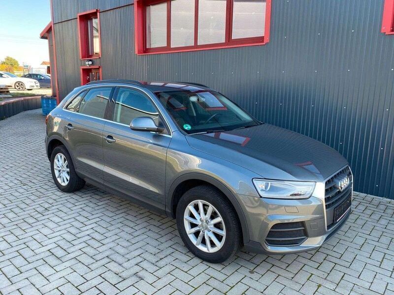 Gebraucht Audi Q3 Comfort 150 PS (110 kW) 2015 Grau metallic SUV