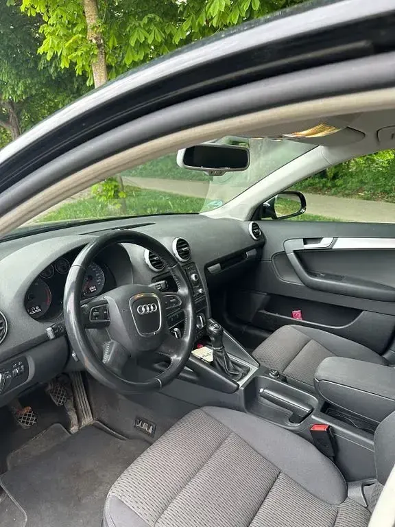Używany Audi A3 Ambition 105 KM (77 kW) 2011 Czarny Hatchback