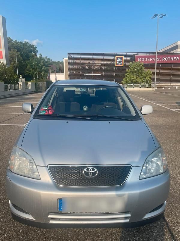 Silber Gebraucht 2002 Toyota Corolla Kombi | 2.700 € (Fairer Preis) - Bild 1/4