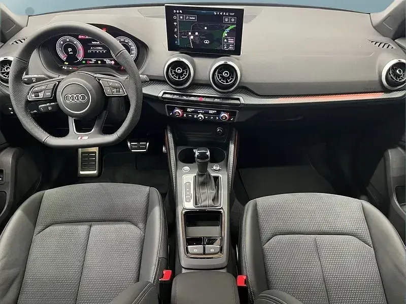 Neu Audi Q2 S-Line 150 PS (110 kW) 2025 Schwarz SUV