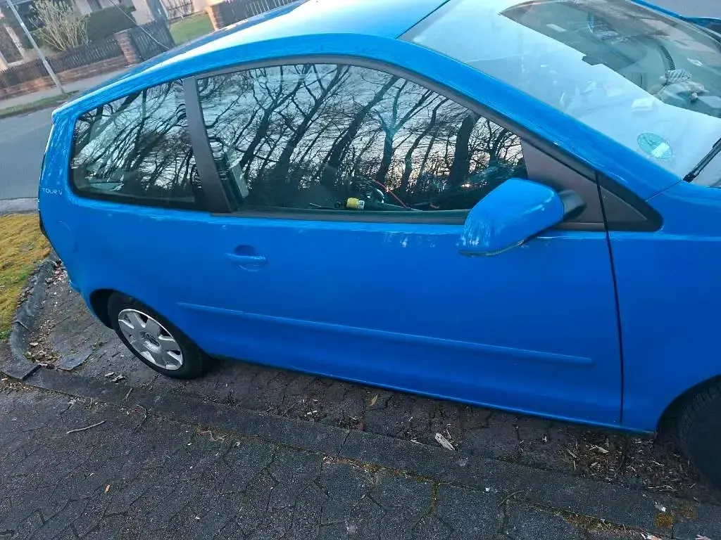 Gebraucht VW Polo 75 PS (55 kW) 2004 Blau Kleinwagen