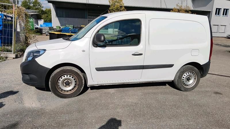 Gebraucht Mercedes Citan 108 80 PS (58 kW) 2020 Weiß Van / Kleinbus