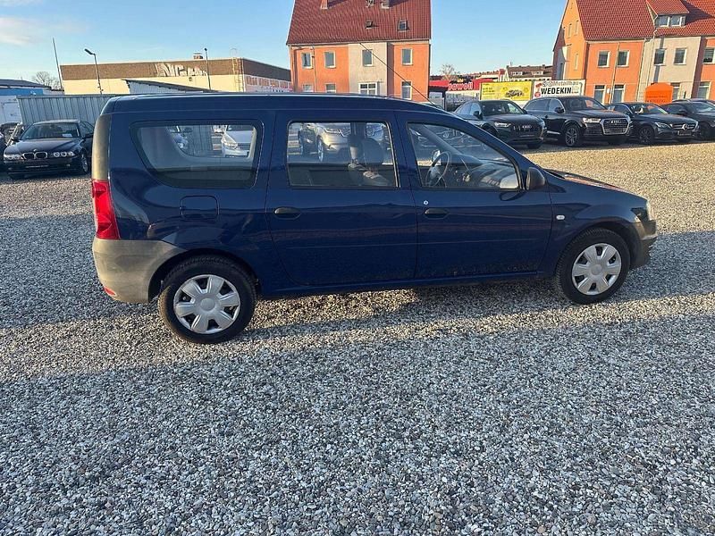 Gebraucht Dacia Logan Basis 75 PS (55 kW) 2009 Dacia blau marine Kombi