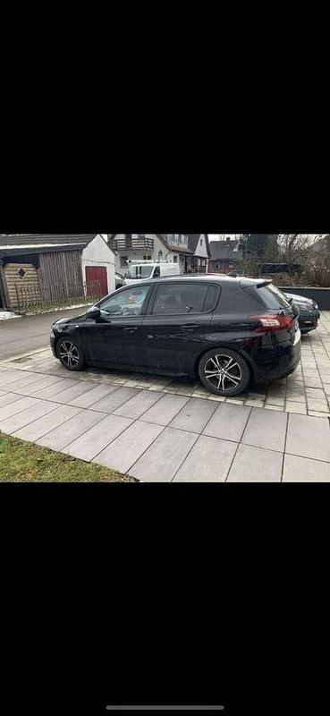 Schwarz Gebraucht 2016 Peugeot 308 Style Kleinwagen | 8.000 € (Fairer Preis) - Bild 1/4