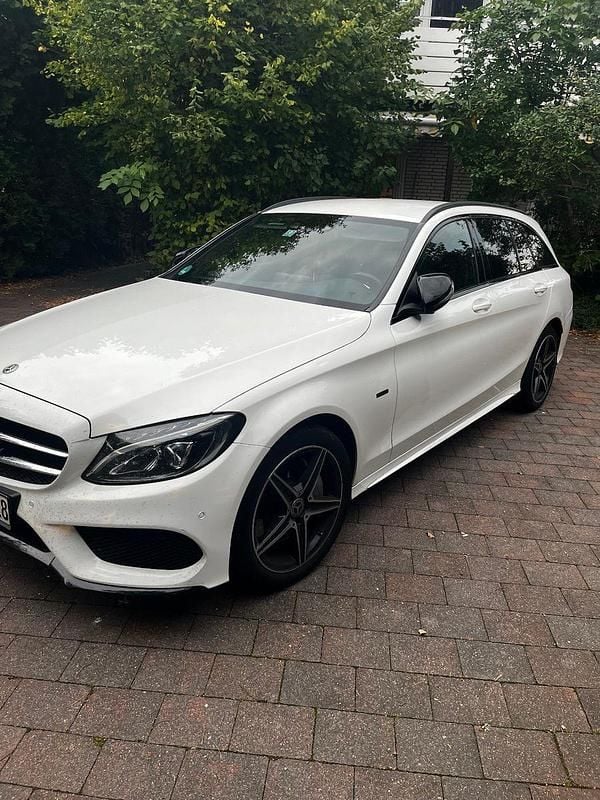 Weiß Gebraucht 2018 Mercedes C350e Kombi | 21.999 € (Fairer Preis) - Bild 1/4