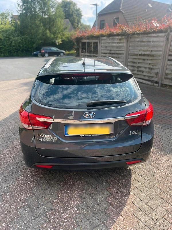 Gebraucht Hyundai i40 2013 Grau Kombi