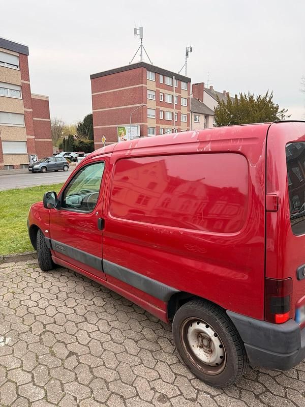 Gebraucht Citroën Berlingo 75 PS (55 kW) 2003 Rot Van / Kleinbus