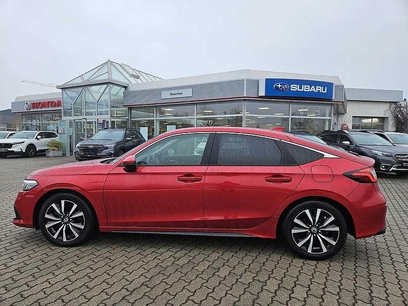 Gebraucht Honda Civic Elegance 143 PS (105 kW) 2022 Premium crystal red Limousine