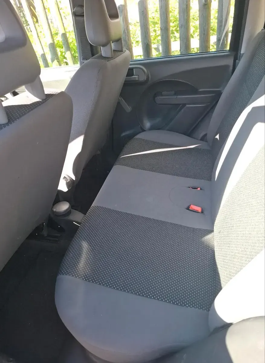 Używany Fiat Panda 54 KM (39 kW) 2008 Czarny Hatchback