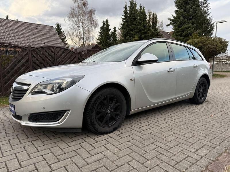 Gebraucht Opel Insignia Selection 120 PS (88 kW) 2015 Silber Kombi