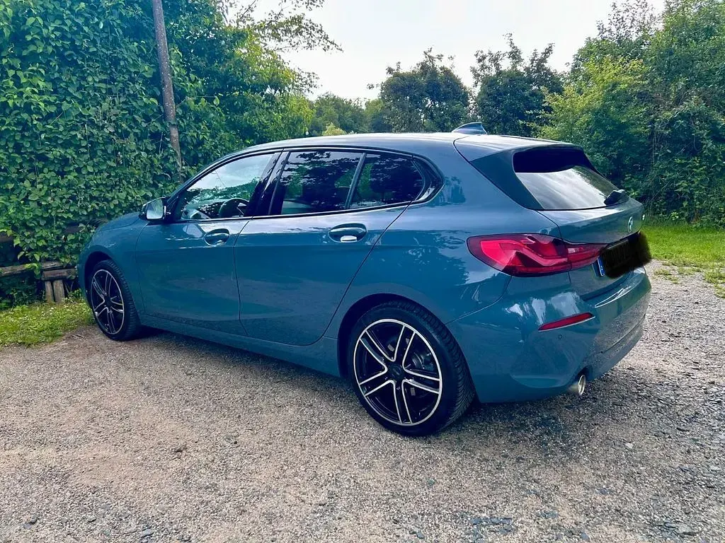 Gebraucht BMW 118 Shadowline 136 PS (100 kW) 2021 Grau Limousine