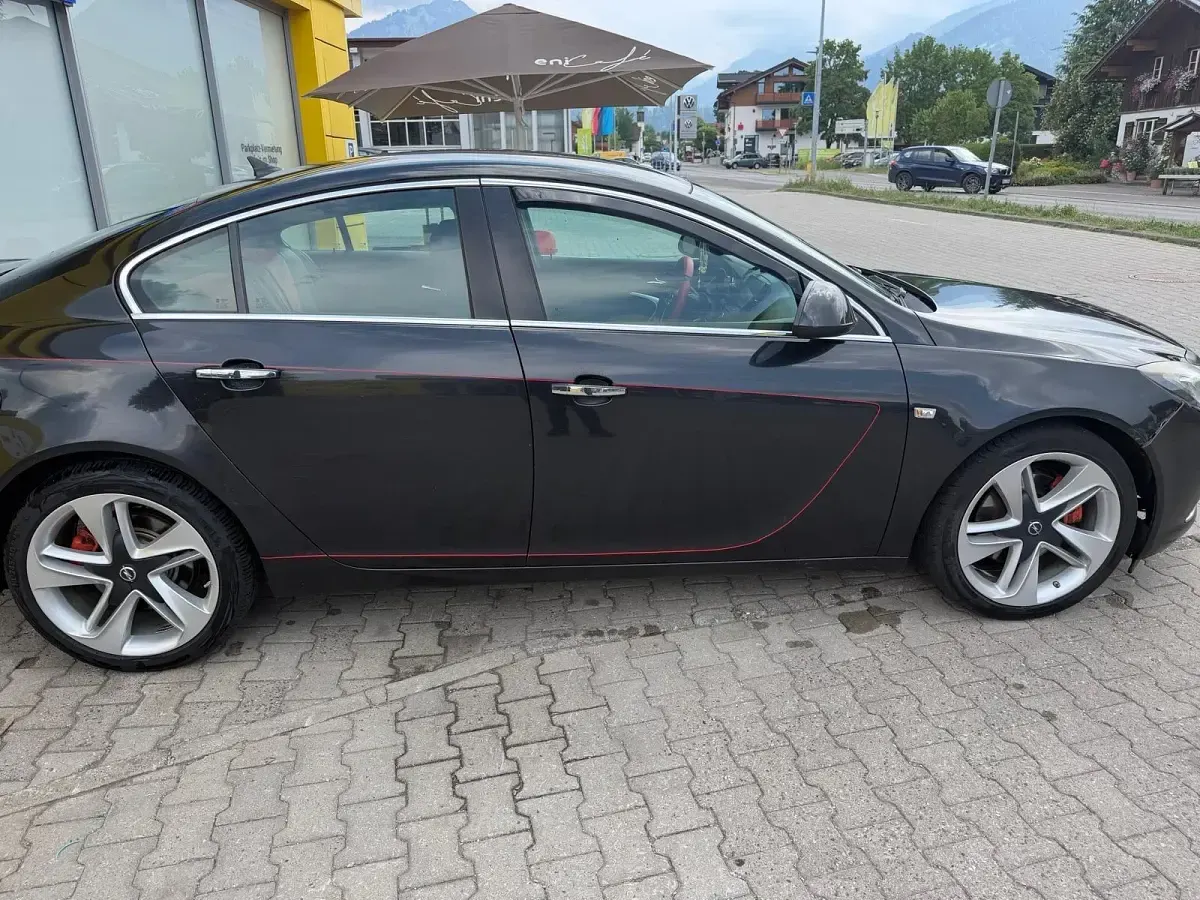 Gebraucht Opel Insignia 2010 Schwarz Limousine