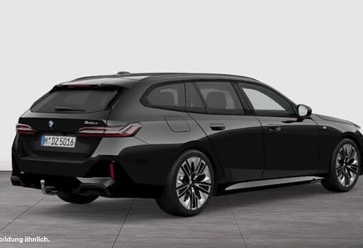 Gebraucht BMW 520 Comfort Edition 197 PS (144 kW) 2025 Schwarz Kombi