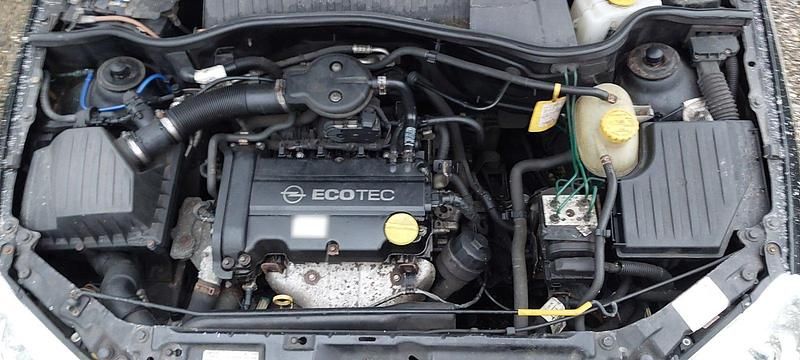 Gebraucht Opel Corsa 75 PS (55 kW) 2002 Schwarz Kleinwagen