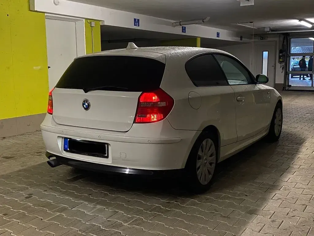 Gebraucht BMW 120 Coupé Shadowline 177 PS (130 kW) 2008 Weiß Coupé