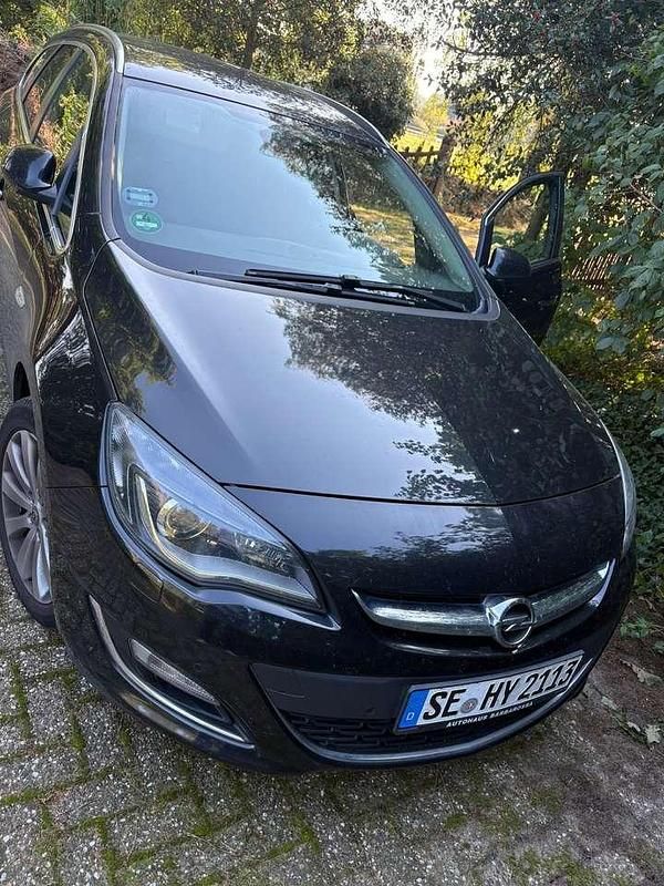 Gebraucht Opel Astra Active 140 PS (102 kW) 2013 Schwarz Kombi