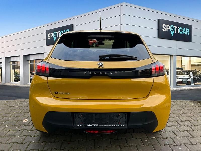 Gebraucht Peugeot e-208 Active 100 kW (136 PS) 2021 Gelb Kleinwagen