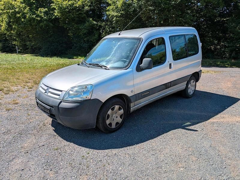 Silber Gebraucht 2005 Citroën Berlingo Van / Kleinbus | 1.950 € (Fairer Preis) - Bild 1/4