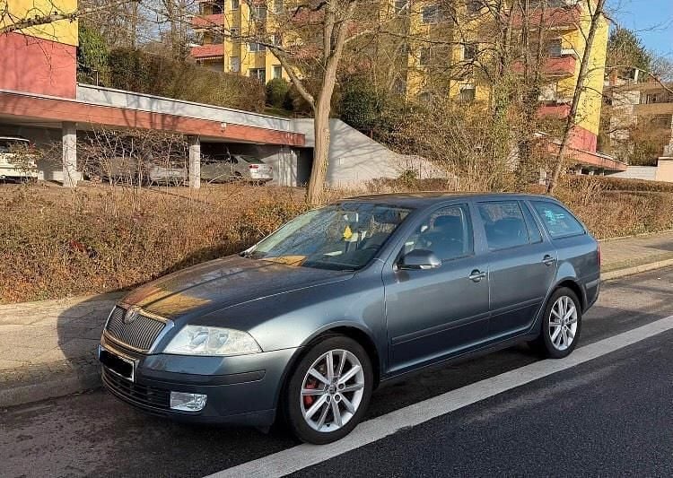 Grau Gebraucht 2006 Skoda Octavia Kombi | 2.990 € (Fairer Preis) - Bild 1/4