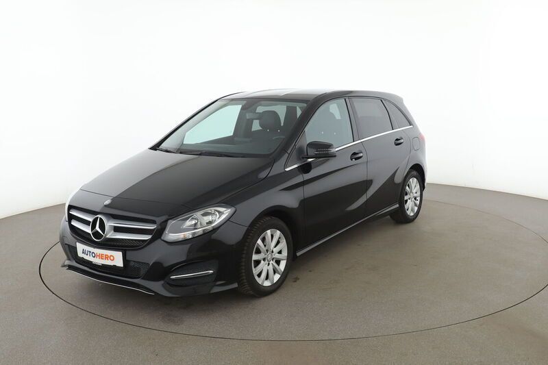 Schwarz Gebraucht 2016 Mercedes B180 Style Van / Kleinbus | 15.140 € (Fairer Preis) - Bild 1/4