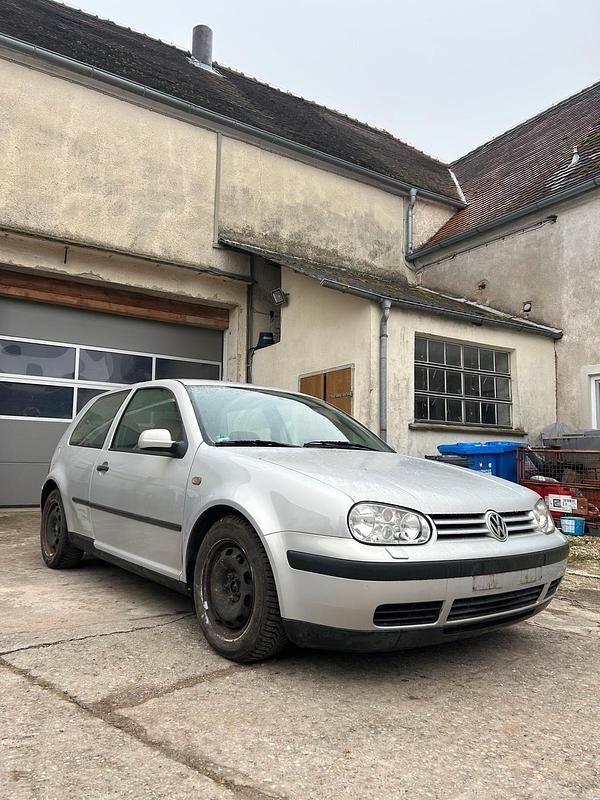 Gebraucht VW Golf IV 75 PS (55 kW) 1998 Silber Kleinwagen