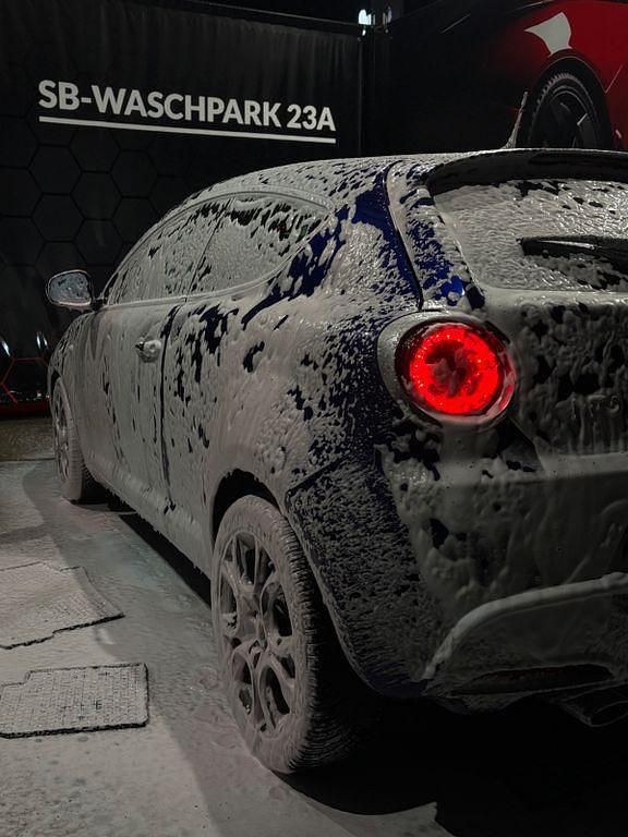 Gebraucht Alfa Romeo MiTo Quadrifoglio Verde 180 PS (132 kW) 2010 Violett Kleinwagen