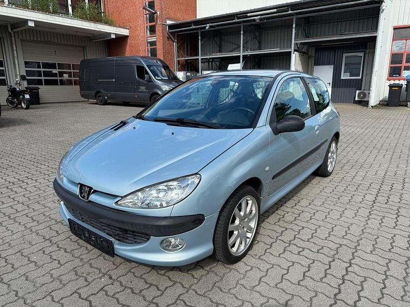 Blau Gebraucht 2001 Peugeot 206 CC S16 Cabrio | 1.500 € (Superpreis) - Bild 1/4