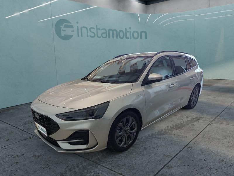 Silber Gebraucht 2023 Ford Focus ST-Line Kombi | 27.199 € (Etwas zu teuer) - Bild 1/4