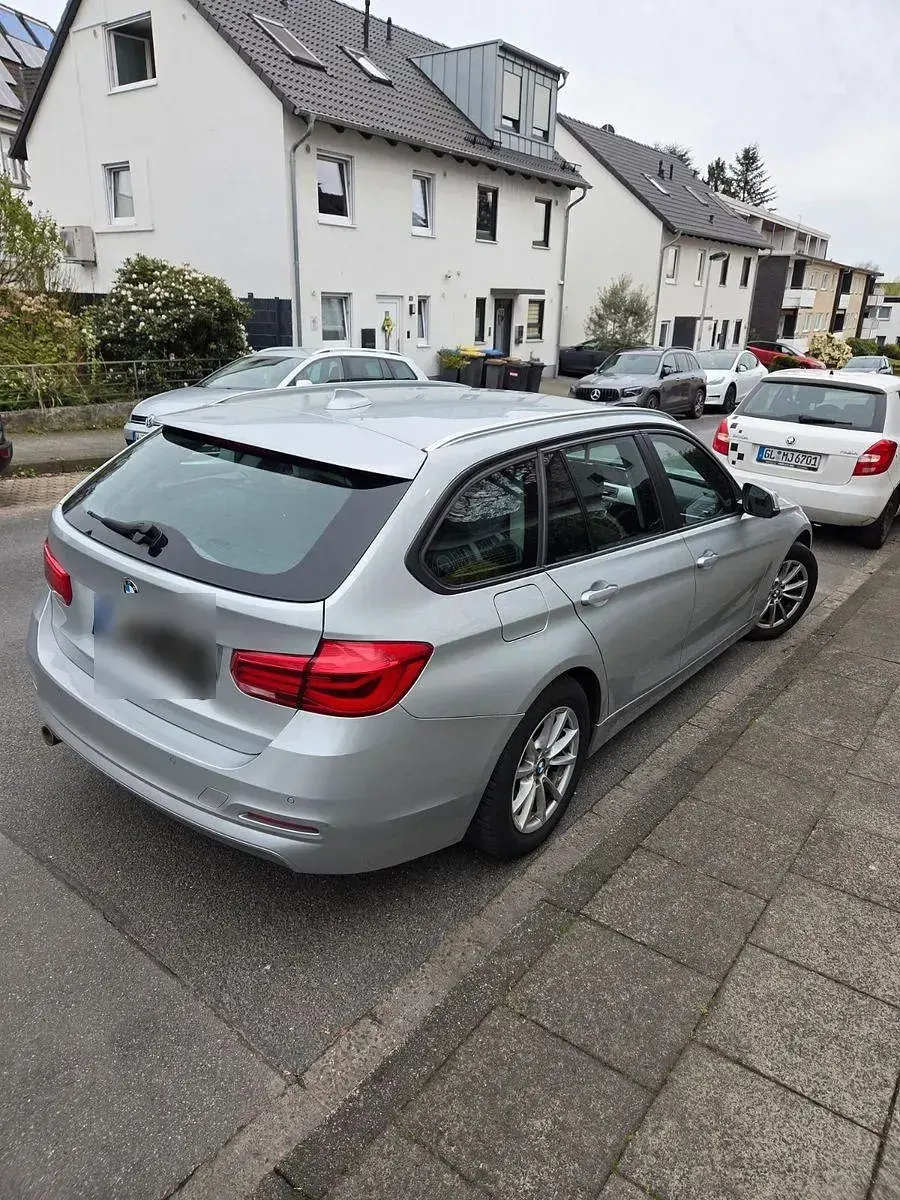 Gebraucht BMW 318 Advantage 150 PS (110 kW) 2016 Silber Kombi