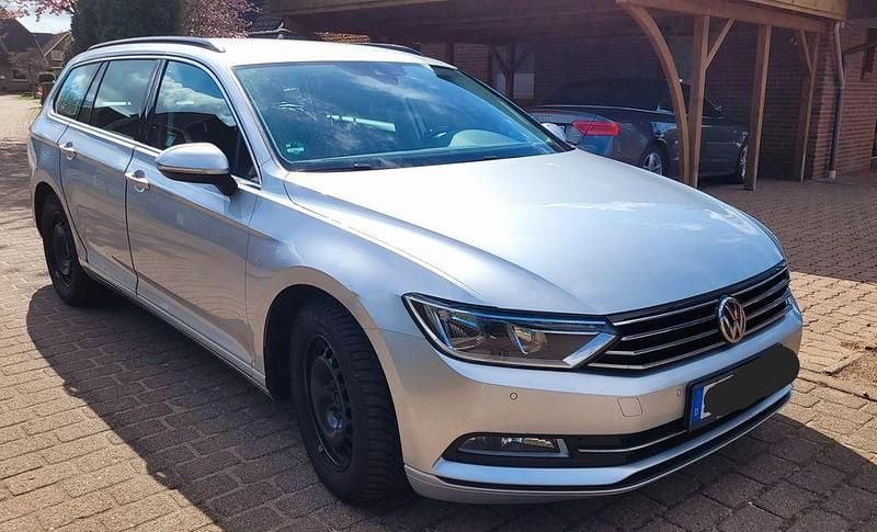 Gebraucht VW Passat 150 PS (110 kW) 2018 Silber Kombi