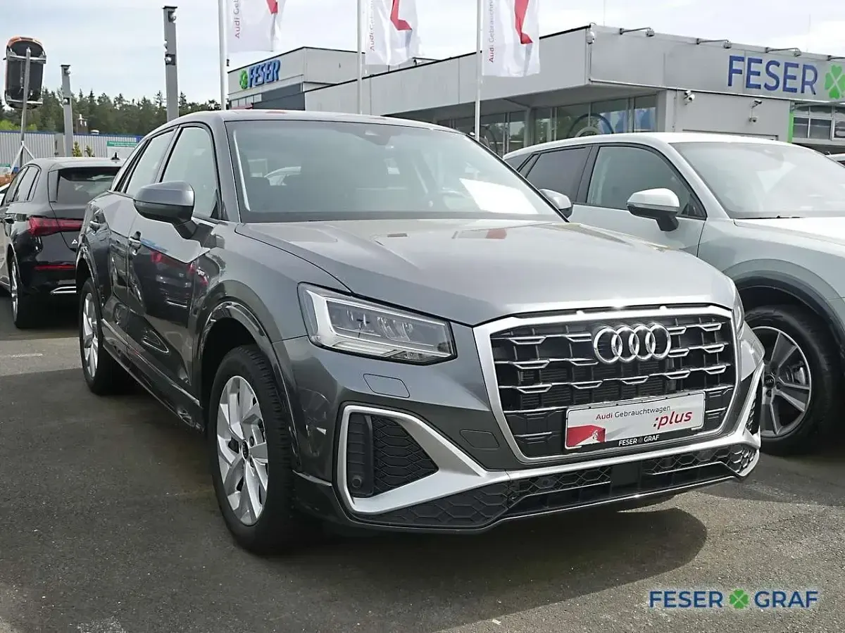 Gebraucht Audi Q2 S-Line 150 PS (110 kW) 2025 Daytonagrau perleffekt SUV