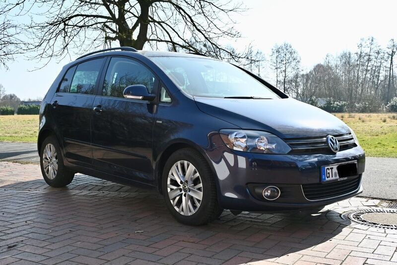 Blau Gebraucht 2013 VW Golf Plus Life Van / Kleinbus | 10.250 € (Fairer Preis) - Bild 1/4