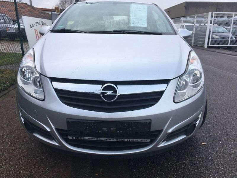 Gebraucht Opel Corsa 75 PS (55 kW) 2007 Silber metallic Kleinwagen
