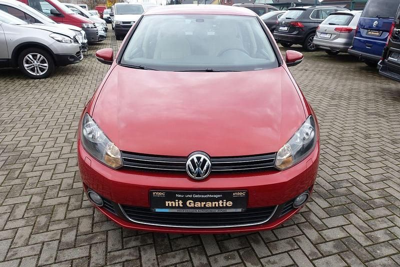 Gebraucht VW Golf VI Sport 122 PS (89 kW) 2011 Rot Kleinwagen