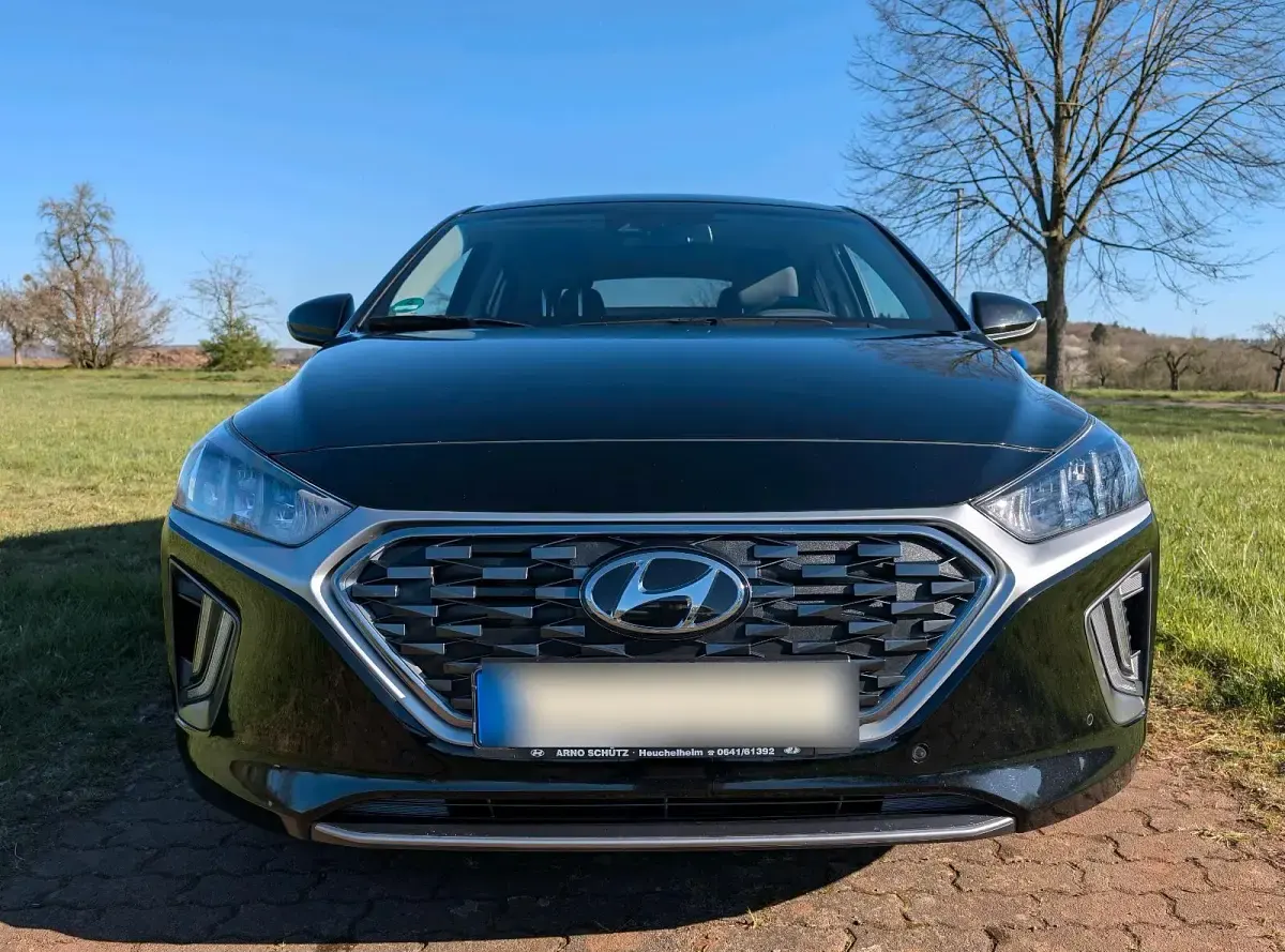 Gebraucht Hyundai Ioniq 141 PS (103 kW) 2022 Schwarz Kleinwagen