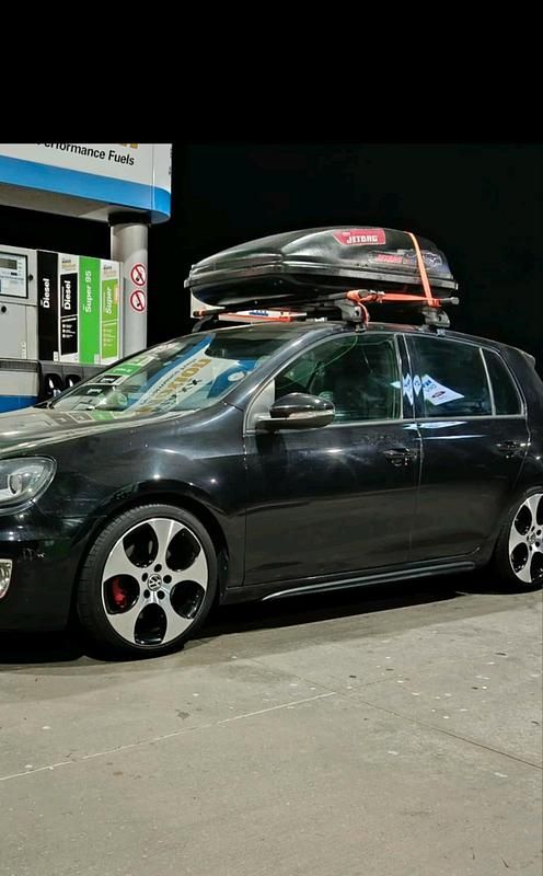 Schwarz Gebraucht 2010 VW Golf VI GTI Kleinwagen | 7.800 € - Bild 1/4