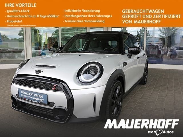 White silver metallic Gebraucht 2022 Mini Cooper S Classic Kleinwagen | 29.490 € (Fairer Preis) - Bild 1/4