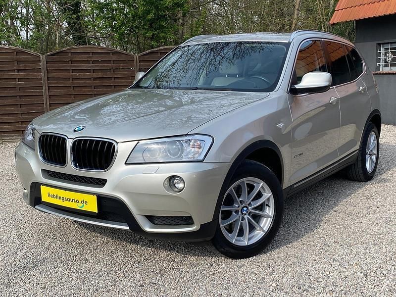 Mineralsilber metallic Gebraucht 2012 BMW X3 Sport Line SUV | 14.499 € (Etwas zu teuer) - Bild 1/3