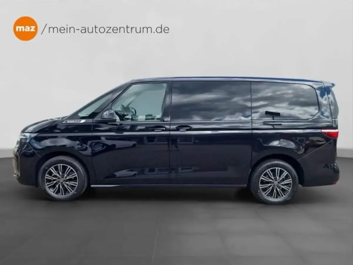 Second-hand VW Multivan Basis 150 CP (110 kW) 2024 Monovolum