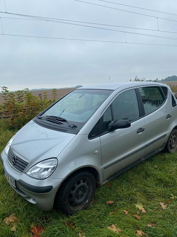 Silber Gebraucht 2003 Mercedes A170 Kleinwagen | 1.250 € (Guter Preis) - Bild 1/4