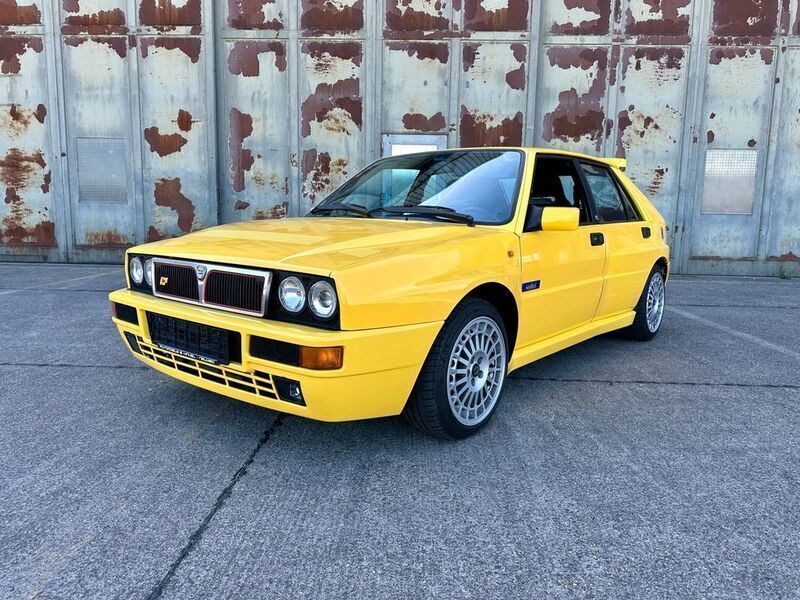 Usata Lancia Delta 211 CV (155 kW) 1993 Giallo Utilitaria